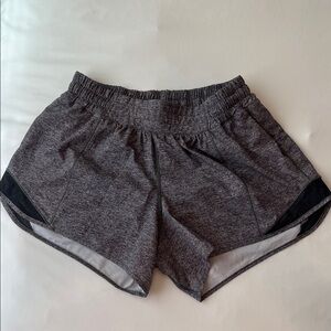 Lululemon Hotty Hot Short II *Long 4" Size 8T Heather Lux Multi Black